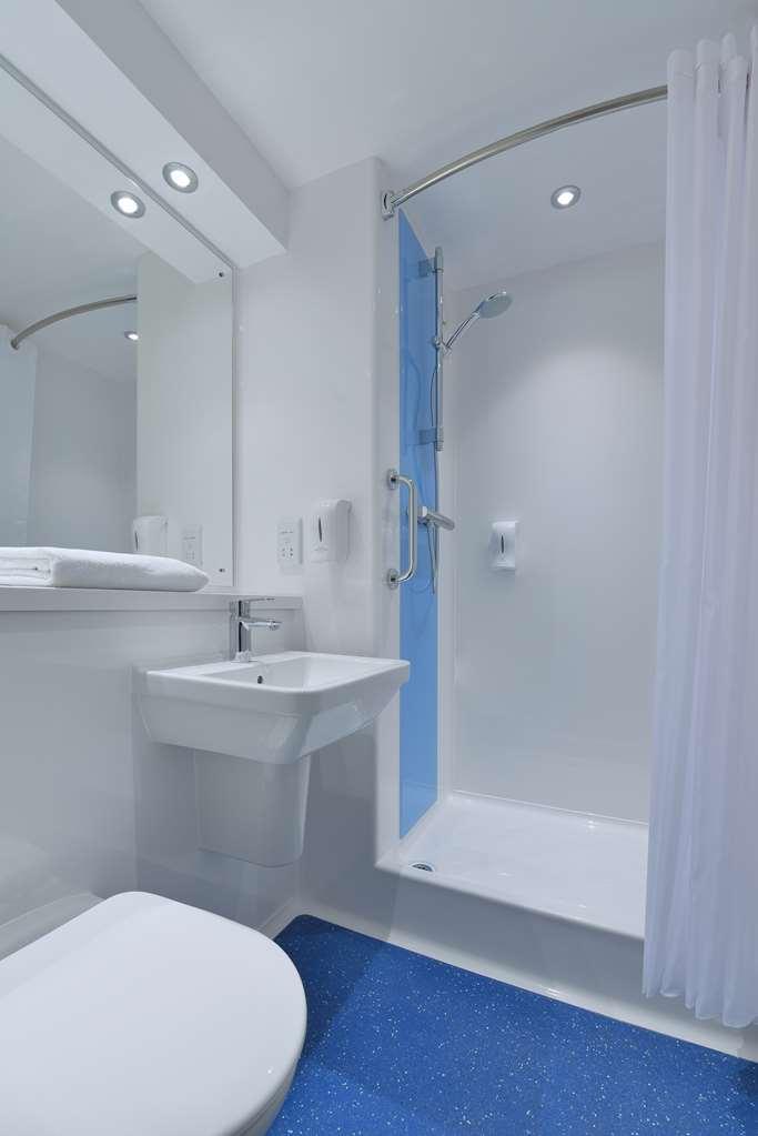 Travelodge London Chessington Tolworth Londres Quarto foto