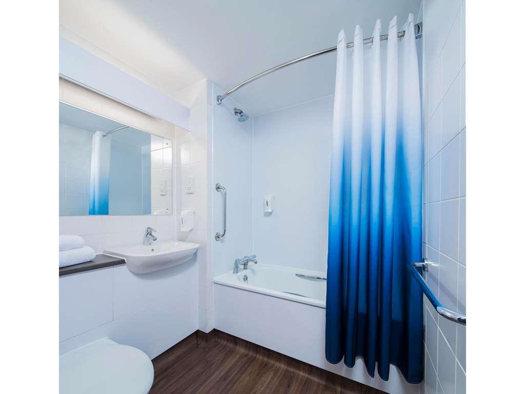 Travelodge London Chessington Tolworth Londres Quarto foto