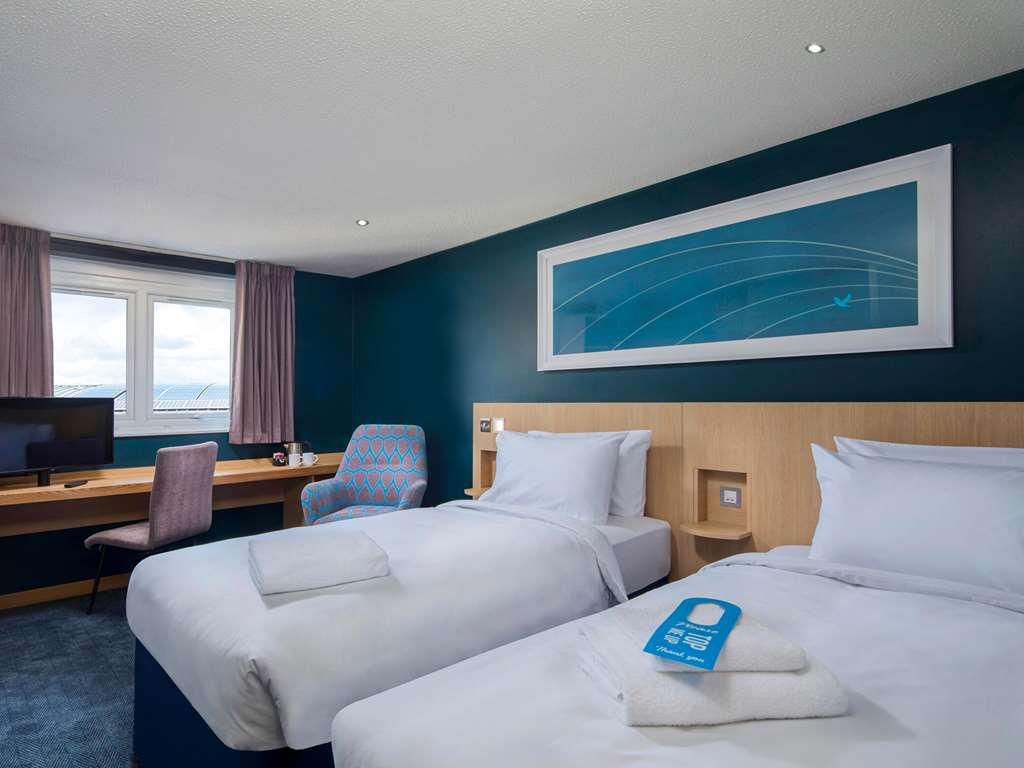 Travelodge London Chessington Tolworth Londres Quarto foto